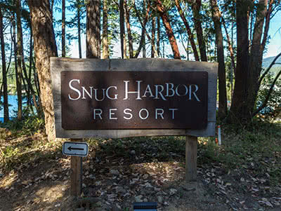 Snug Harbor Resort Sign